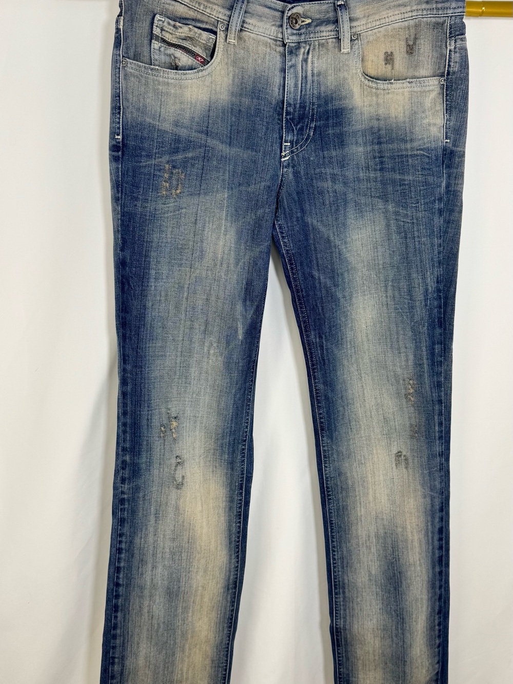 Diesel Faithlegg Regular Straight Leg Jeans Distressed Blue Wash W28 L32